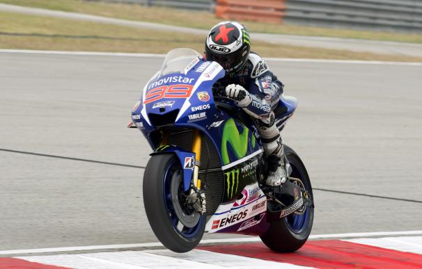 Lorenzo manda un aviso a Rossi dominando los libres en Malasia / Getty Images