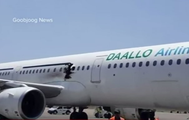 Avión somalí accidentado
