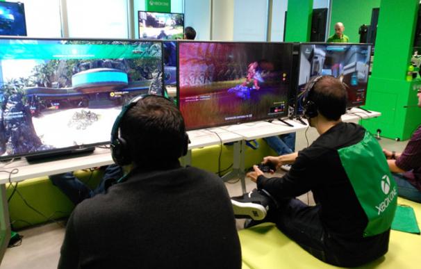 Jugadores prueban 'Halo 5: Guardians' en el FanFest Xbox / Lainformacion.com
