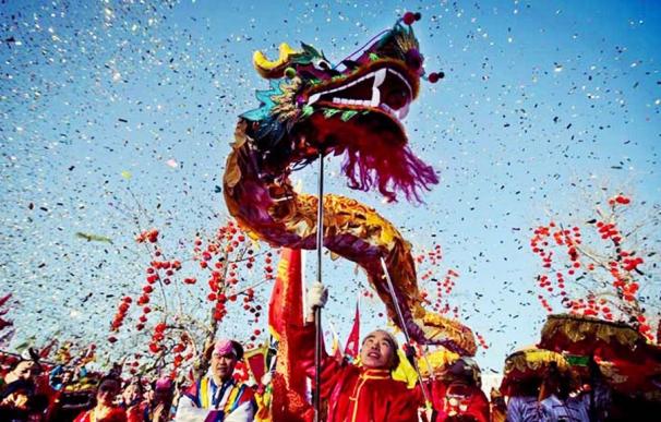 La comunidad china en España celebra mañana la llegada del Nuevo Año, bajo el signo del Mono