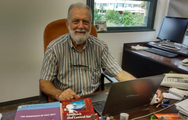 Un profesor de la UPV, primer español premiado por la IFAC por el mejor libro de texto de ingeniería de control