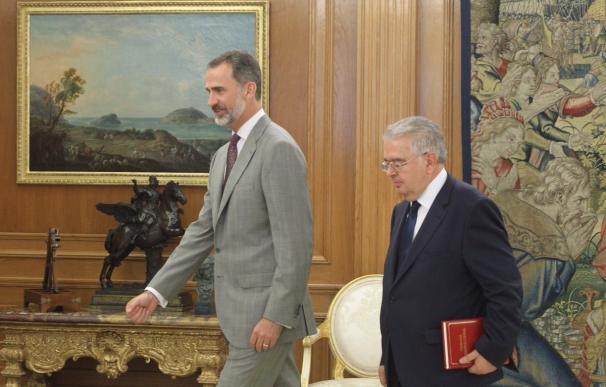 El presidente del TC acude a ver al Rey para darle la Memoria de la institución en pleno desafío secesionista catalán