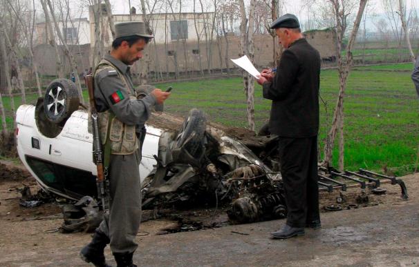 9 muertos por dos explosiones al paso de sus vehículos en el sur de Afganistán