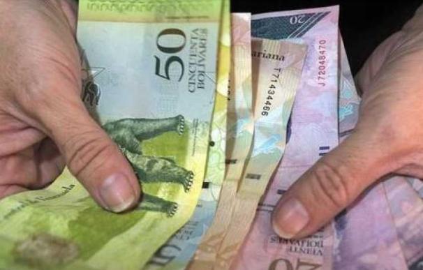 Venezuela importa toneladas de billetes en aviones desde diversos países