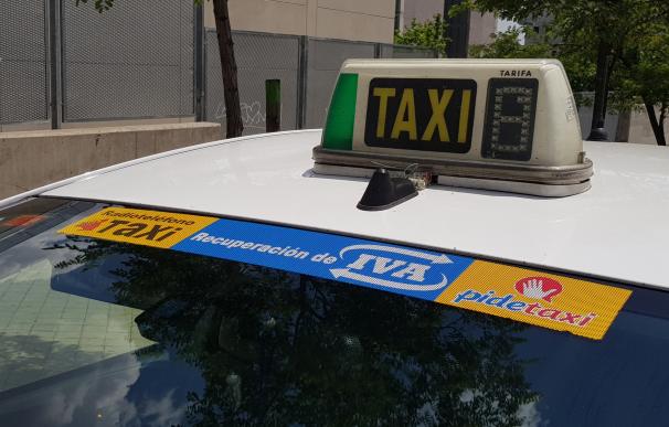 El sector valenciano del taxi reclama que las CCAA puedan regular el transporte para evitar la "competencia desleal"