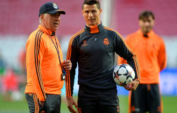 Ancelotti, junto a Cristiano Ronaldo en la previa de la final de Lisboa. / Getty Images