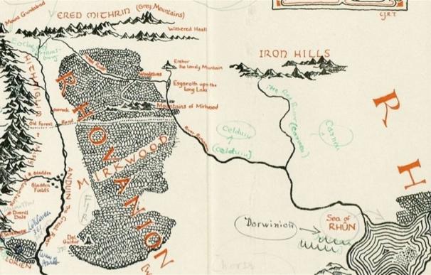 Hallado un mapa inédito de la Tierra Media con anotaciones de Tolkien