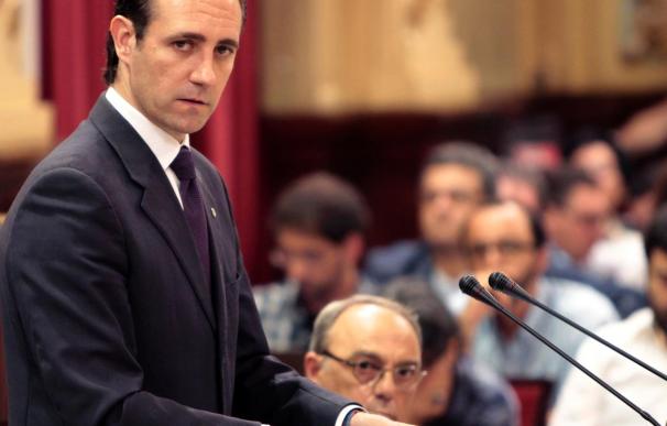 Bauzá jura como presidente de Baleares en presencia de Mariano Rajoy