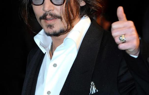 Johnny Depp, encantado de trabajar con Penélope Cruz en "Piratas del Caribe"
