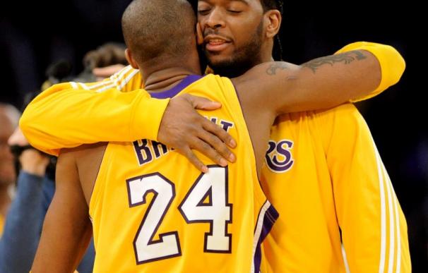 96-102. El liderazgo de Bryant y la defensa dejaron triunfales a los Lakers