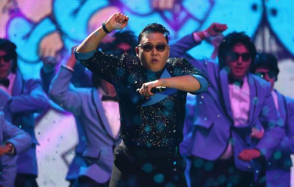 Psy performa el 'Gangnam Style'