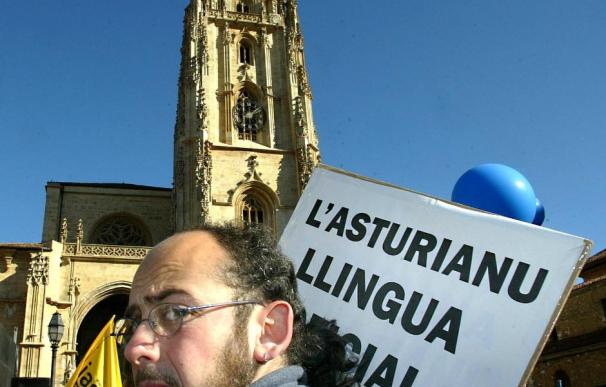 El Constitucional avala que los asturianos usen el bable en sus relaciones con la administración