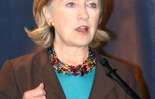 Clinton parte en su quinto viaje a Asia con Pyongyang en lo alto de la agenda