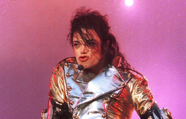 Los fans de Michael Jackson le rinden tributo en su 54 cumpleaños