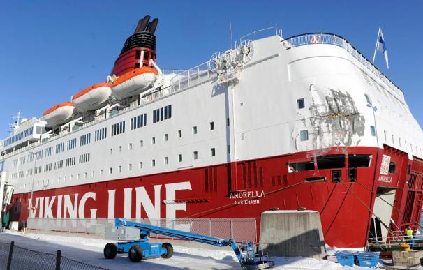 Decenas de buques siguen bloqueados por el hielo del mar Báltico