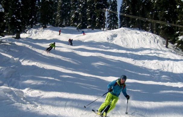 El vértigo de esquiar en Cachemira