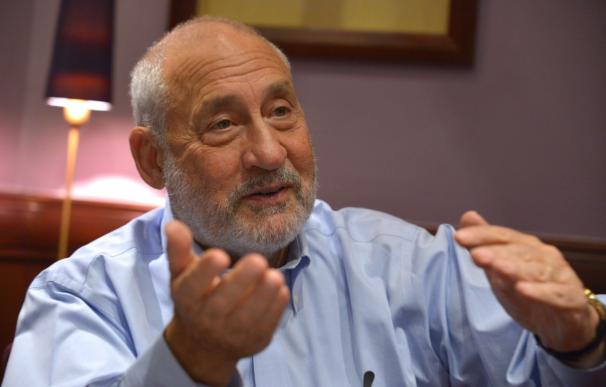 Joseph Stiglitz, premio Nobel de Economía 2011 / AFP