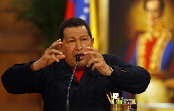 Chávez dice que la gira latinoamericana de Hillary Clinton es para agredirlo