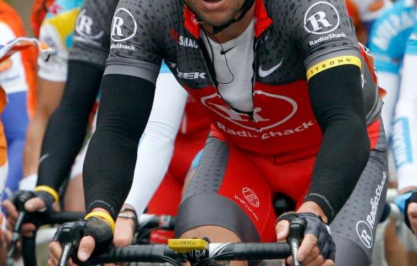 Armstrong superó sin alardes el test de la montaña en la Vuelta a Murcia