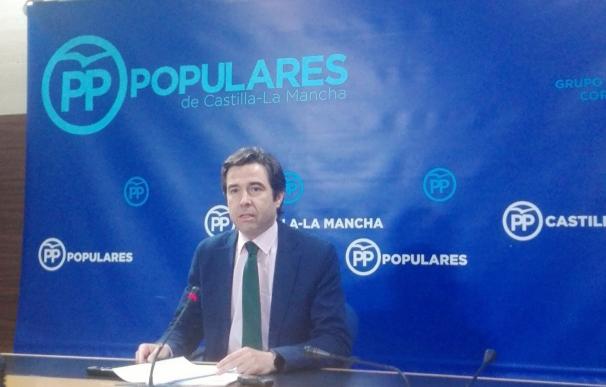 PP C-LM cree que Page "traga con todo" para gobernar y que el pacto con Podemos se fraguó "en un restaurante de Atocha"