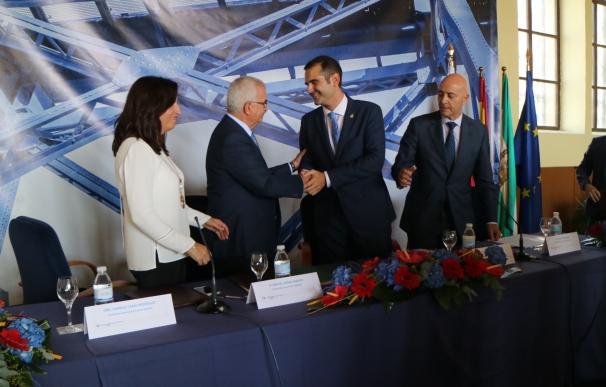 La Junta se incorpora al proceso de integración del puerto de Almería en la ciudad