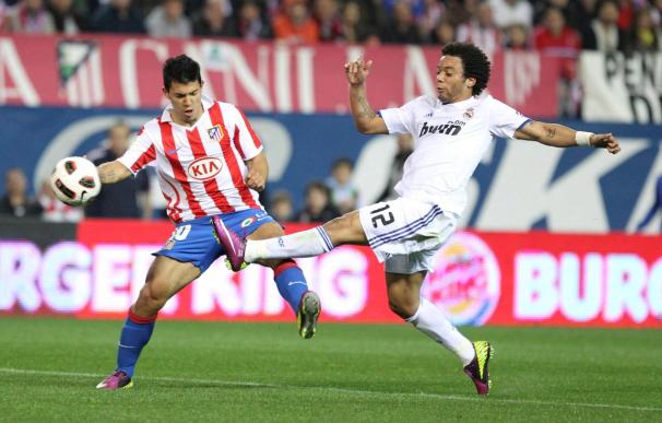 El agente del Kun Agüero dice que si el Madrid paga la cláusula "el negocio llegaría a buen fin"