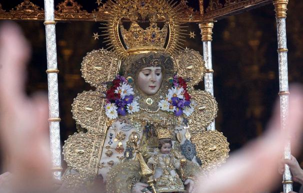 Las velas a la Virgen del Rocío se podrán encender por Internet o SMS