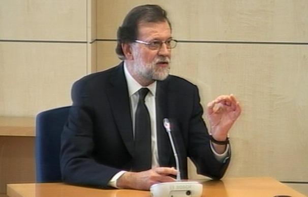 La acusación ADADE considera que Rajoy ha estado "petulante" y que su declaración no aporta nada nuevo