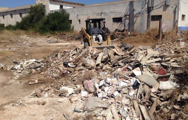 Cort encarga a Emaya la limpieza de los escombros del entorno de Cala Pudent en Es Carnatge