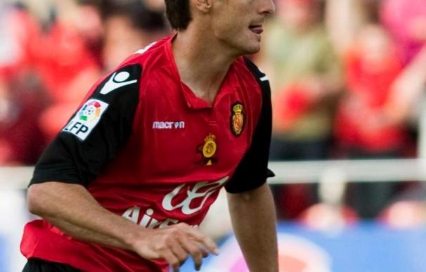 El Athletic acusa al Mallorca de pagar el traspaso de Aduriz con un cheque sin fondos
