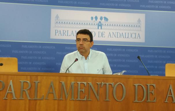 PSOE-A pide a Moreno que deje de "engañar" y exija a Montoro que traslade a TC que desiste de suspensión de las 35 horas