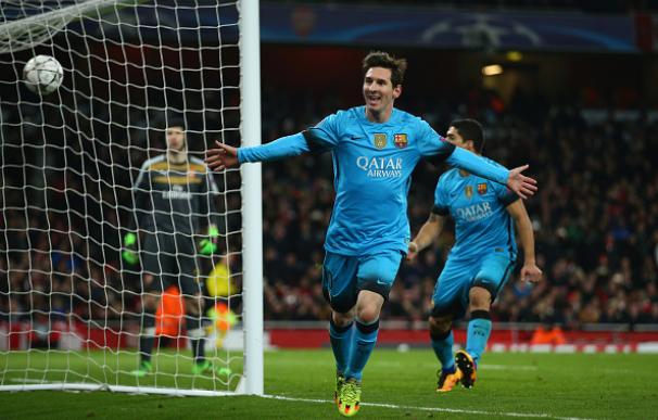 Messi hizo doblete y encarriló el pase a cuartos del Barcelona. / AFP