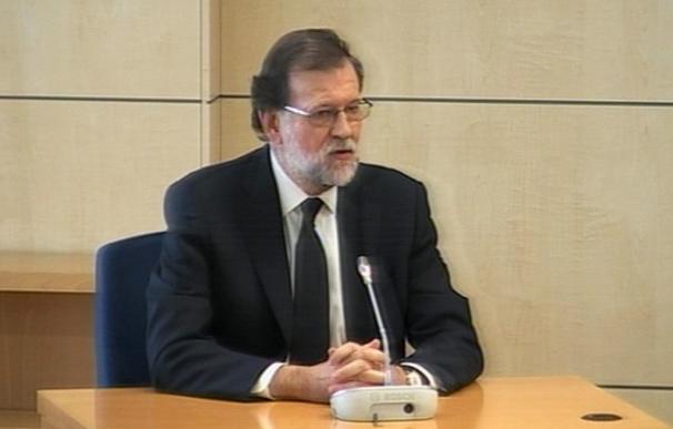 Rajoy desconoce que hubiera una caja B del PP, pero no niega su existencia