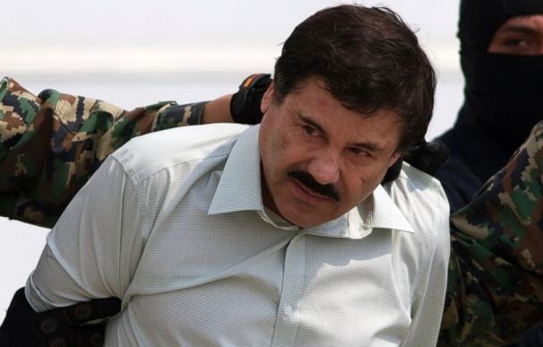 Seis funcionarios de prisión son inhabilitados por su implicación en la huída de 'El Chapo'