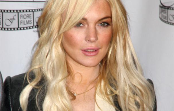 La actriz Lindsay Lohan graba un anuncio durante su arresto domiciliario