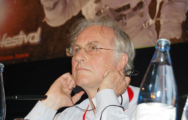 Richard Dawkins: "Creo que hay montones de vida en el Universo"