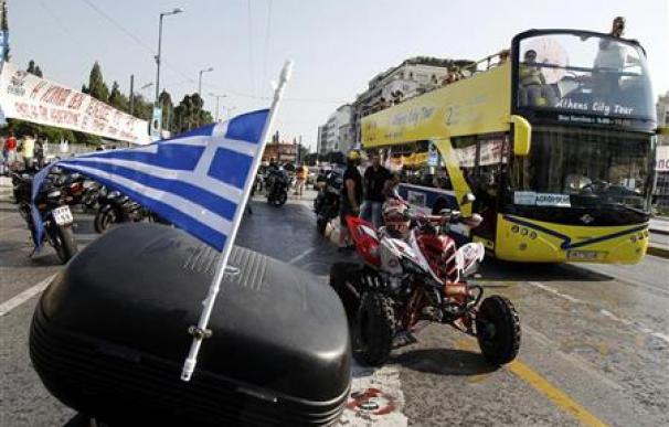Fitch ve riesgo de suspensión pagos en Grecia
