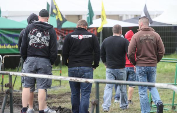 Más de 4.000 neonazis toman un pueblo alemán para un concierto