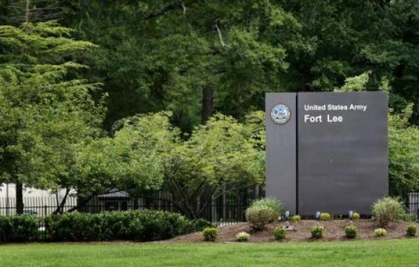 Acceso a la base militar de Fort Lee
