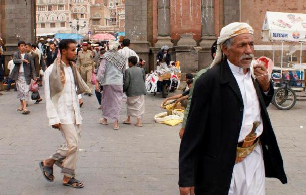 Al Qaeda amenaza al régimen del presidente yemení por agredir a mujeres y niños