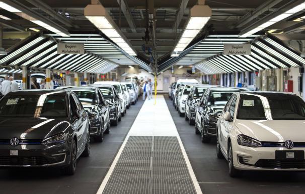 El escándalo de las emisiones le cuesta a Volkswagen 1.673 millones en el tercer trimestre / AFP