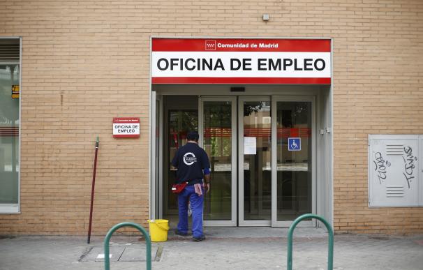 El paro baja en 9.973 personas en junio en Galicia, el tercer mayor descenso por comunidades