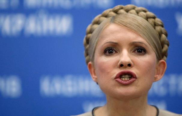 El Parlamento destituye al gobierno de Timoshenko