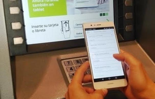 Bantierra ofrece la operativa "DiMo" para retirar dinero en efectivo en cajeros sin necesidad de utilizar la tarjeta