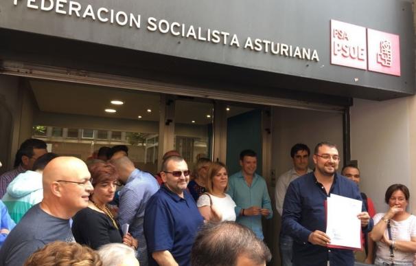 Barbón garantiza a Pérez que habrá debate entre candidatos socialistas, pero después del 26 de julio
