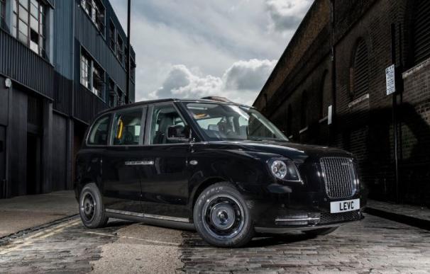Una empresa de Barcelona diseña los taxis 'verdes' que circularán en Londres