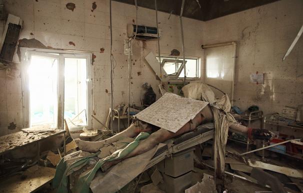Baynazar Mohammad murió en la mesa de operaciones cuando se produjo el bombardeo. Foto. Andrew Quilty