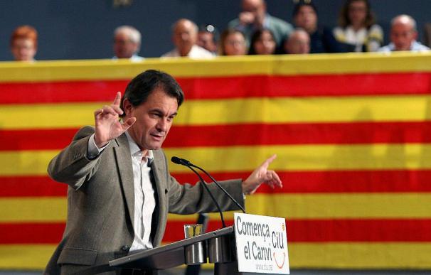 Mas evita valorar la propuesta de Duran pero pide relevar a Zapatero y Rajoy