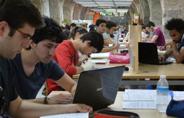 España presenta la tercera tasa de empleo más baja de la UE para recién graduados