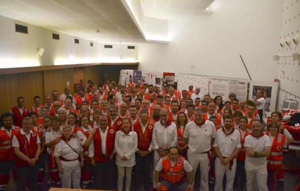 El presidente de Cruz Roja Española visita el dispositivo sanitario de la entidad en Sanfermines